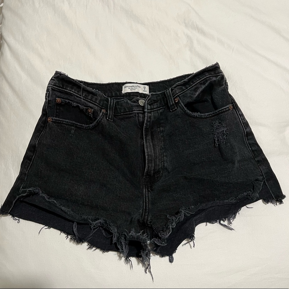 The mom short high rise